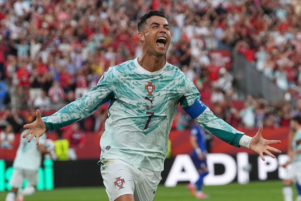 Portugal vence a Croacia 2-1 en un final polémico: Ronaldo hace historia y Ramos sentencia con gol en el descuento