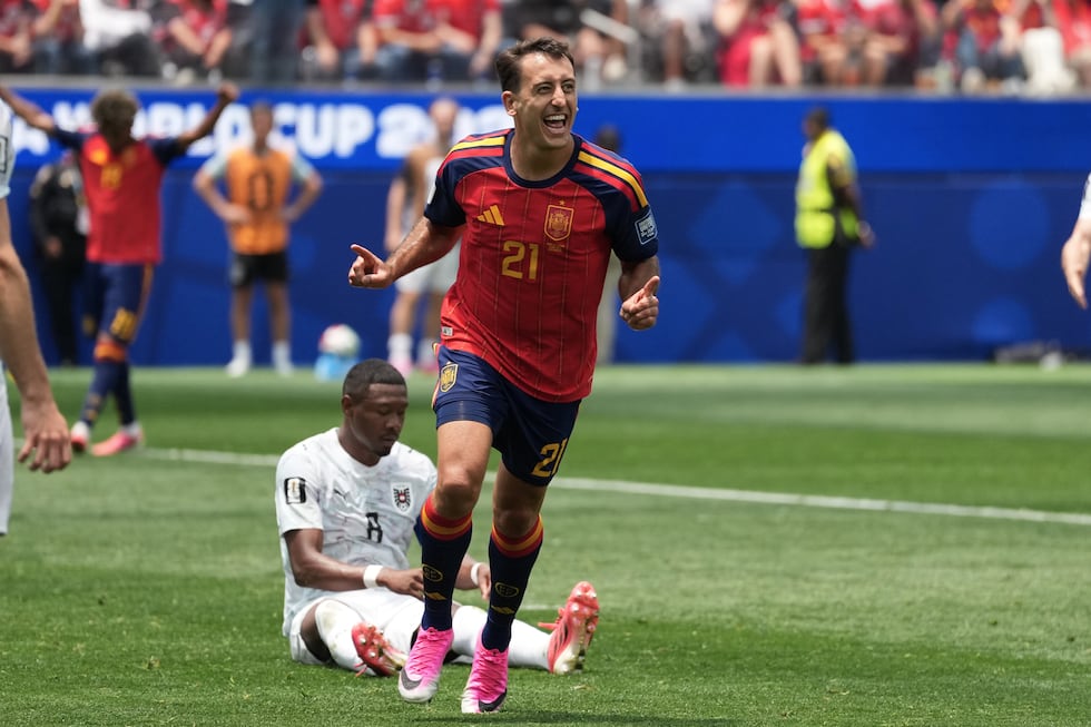 España aplasta a Austria 3-0 con doblete de Oyarzabal y avanza a octavos del Mundial 2026